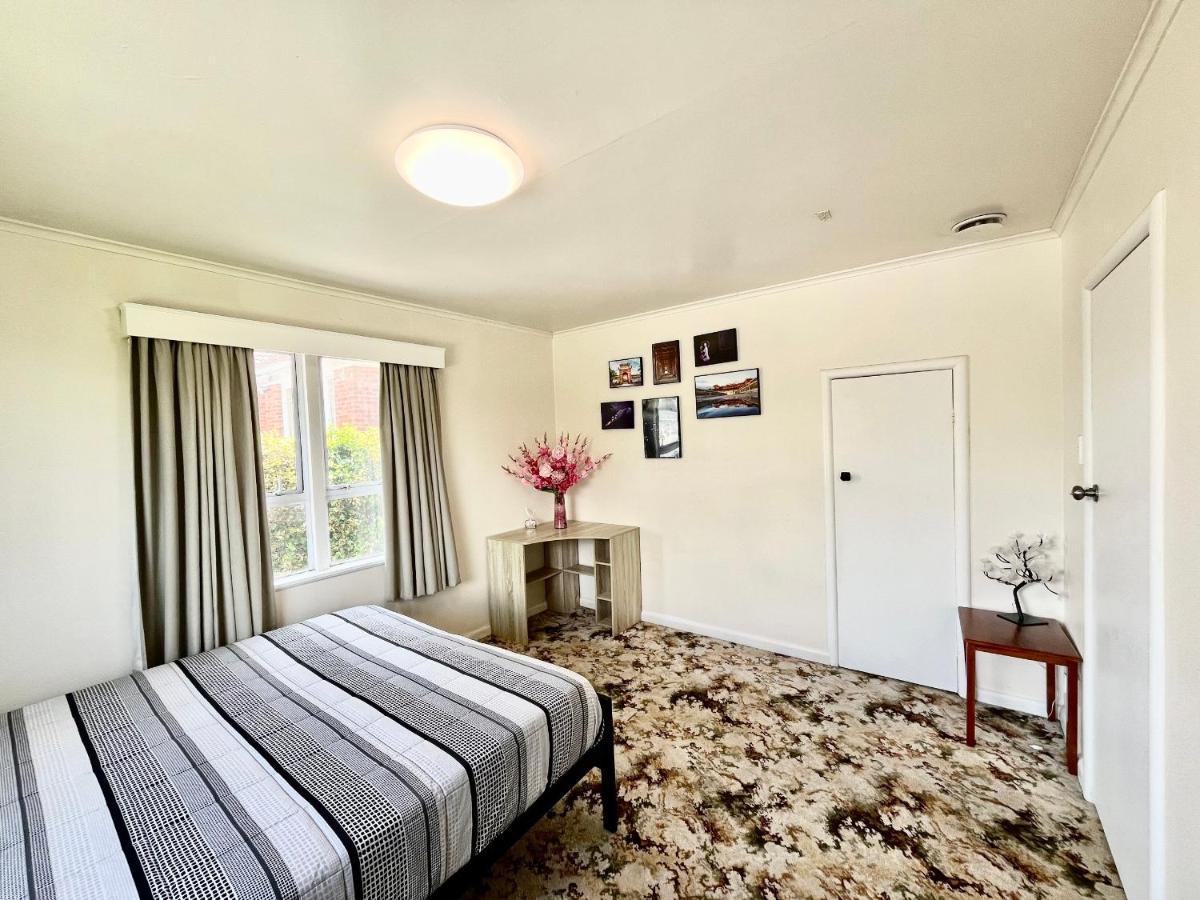 Entire House In Mt Wellington, Central Auckland Ngoại thất bức ảnh
